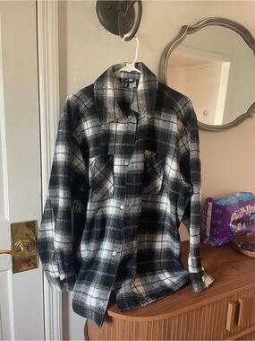 H&M Black and White Plaid Button-Down Shirt Jacket